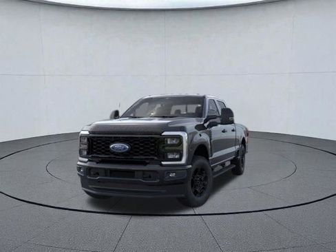 New 2026 Ford F250 4x4 Crew Cab Super Duty image 2