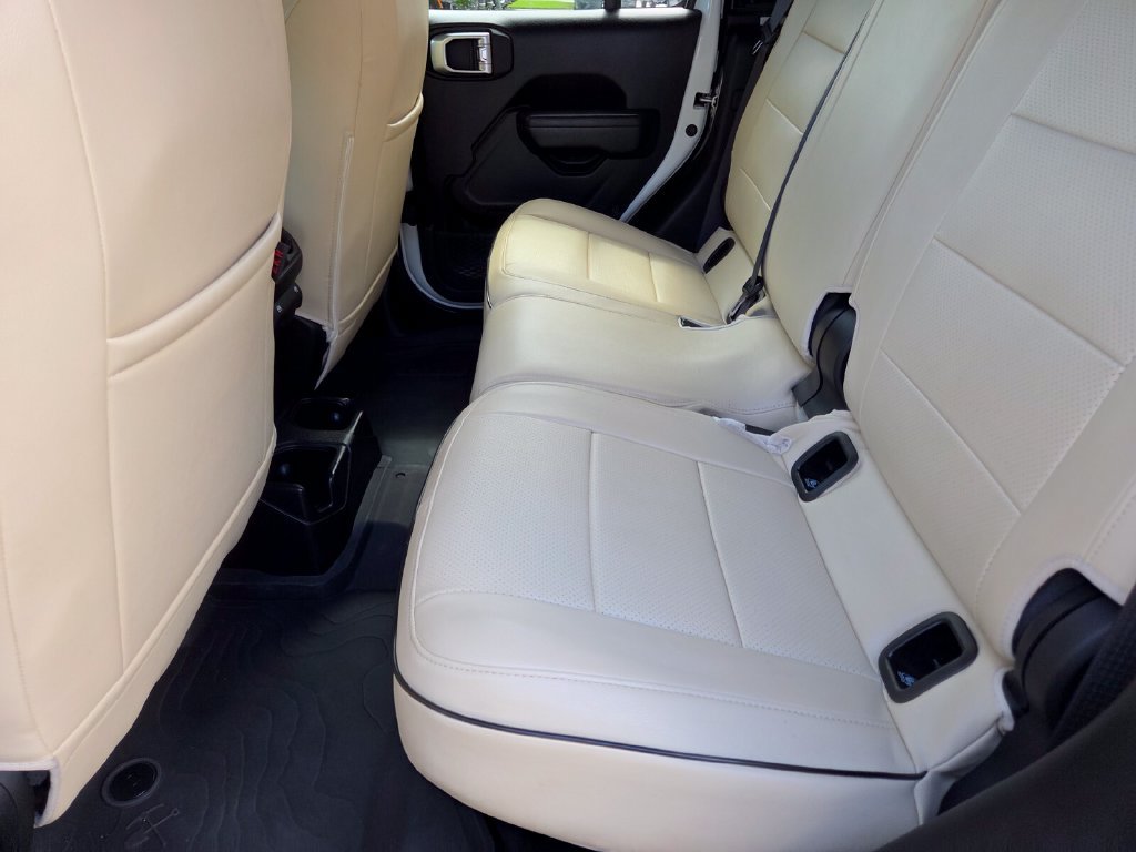 Used 2024 Jeep Gladiator Sport AWD/4WD image 22