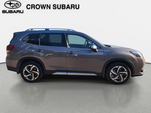 Used 2023 Subaru Forester Touring AWD/4WD image 6