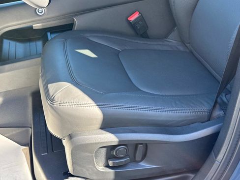 Certified 2025 Land Rover Defender 110 S image 19