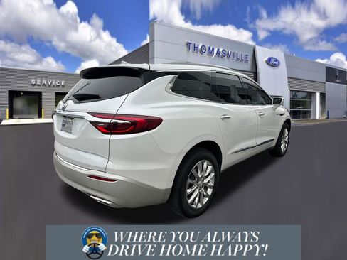 Used 2020 Buick Enclave Premium w/ Sun and Sites Package FWD image 2