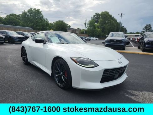 Used 2024 Nissan Z Performance w/ Floor Mat Package RWD image 1