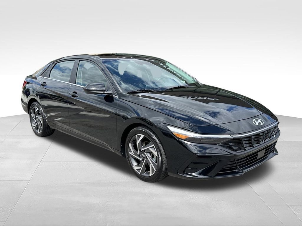 Certified 2024 Hyundai Elantra SEL w/ Convenience Package FWD image 1