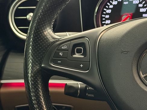 Used 2017 Mercedes-Benz E 300 4MATIC image 15