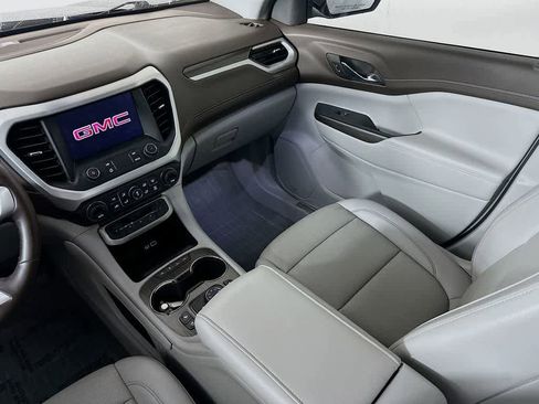Used 2023 GMC Acadia SLT w/ Preferred Package image 11