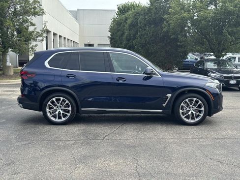Used 2024 BMW X5 xDrive40i w/ Premium Package AWD/4WD image 4