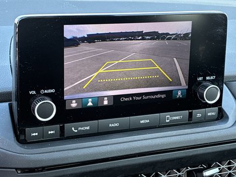 Certified 2024 Honda Accord EX image 31