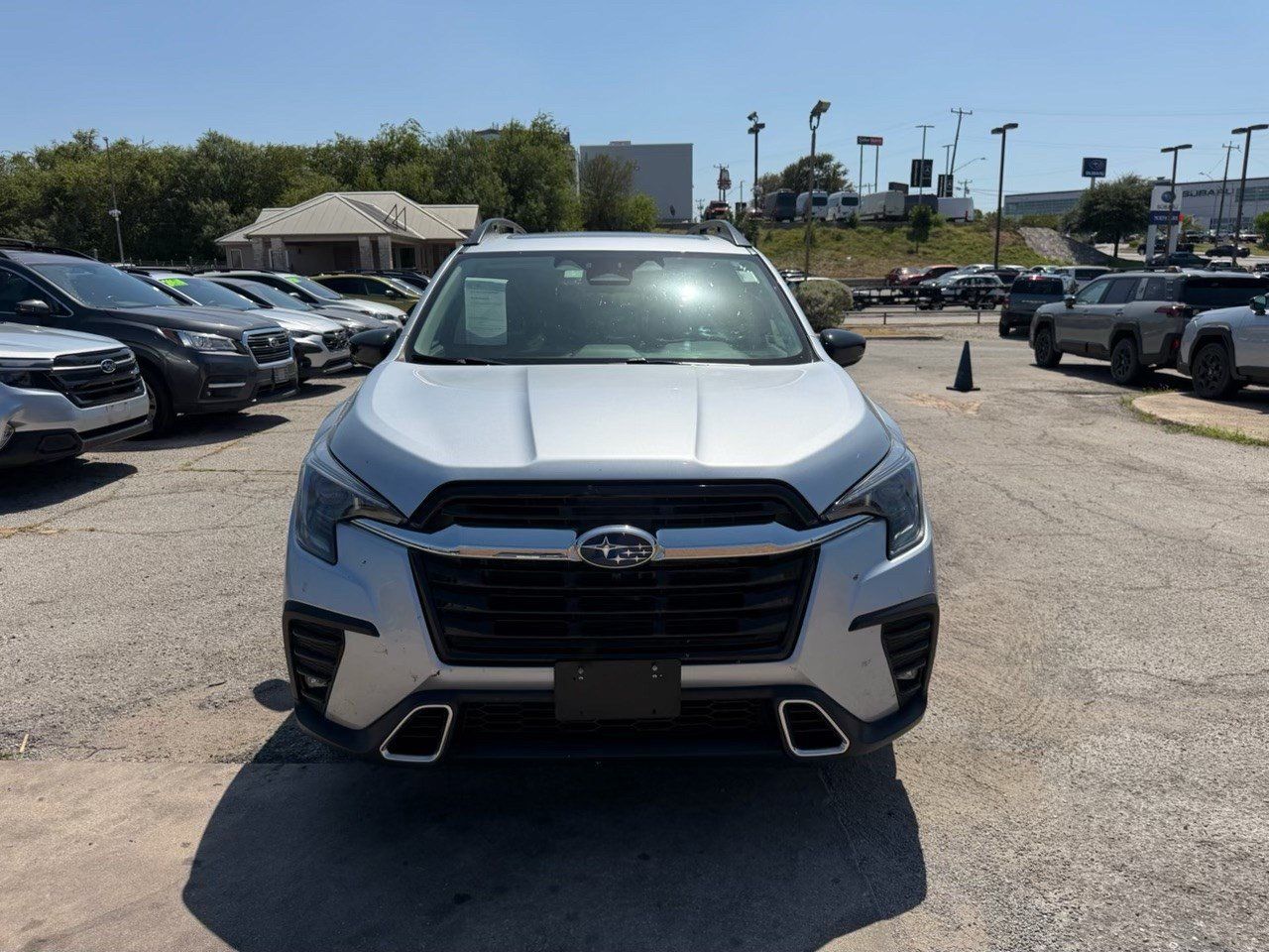 Used 2025 Subaru Ascent Touring AWD/4WD image 7