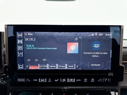 Used 2025 GMC Hummer EV 2X image 40