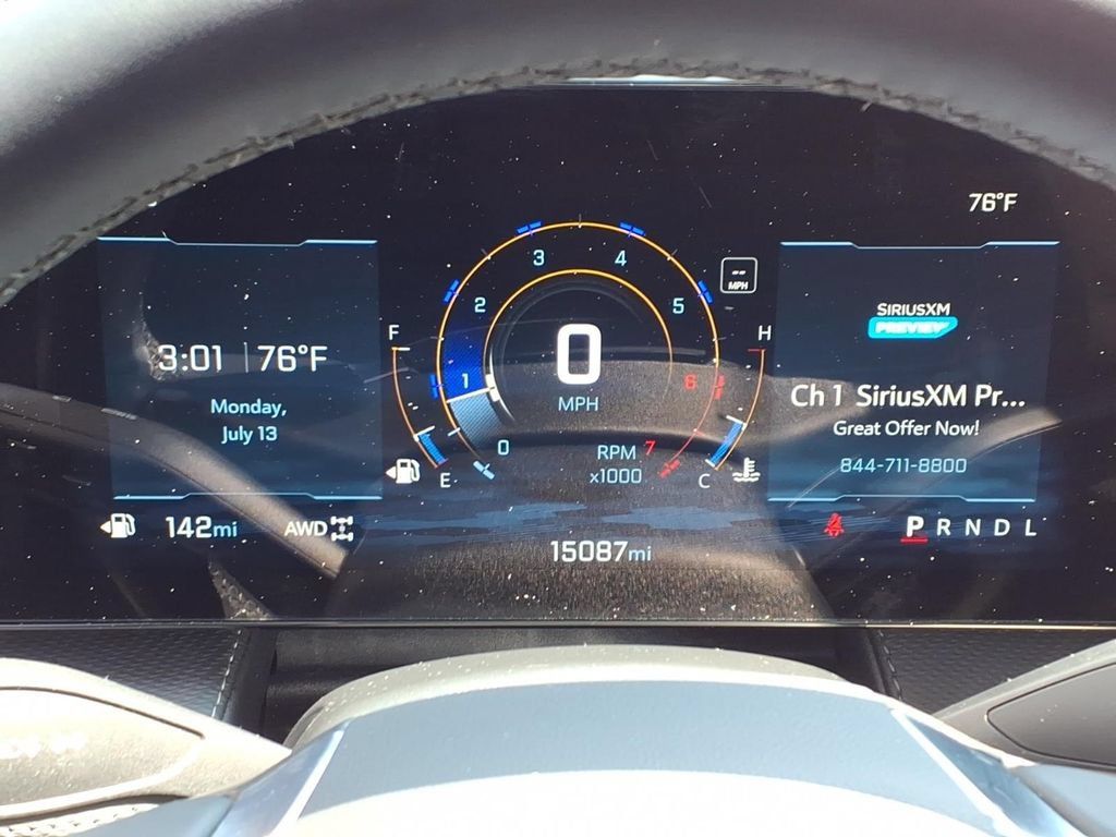 Used 2026 Chevrolet Equinox LT w/ Safety and Technology Package AWD/4WD image 16