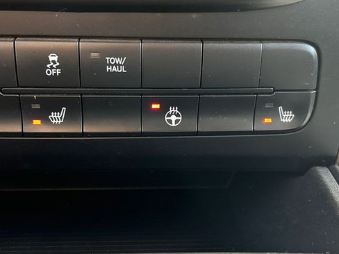 Used 2015 RAM 1500 Big Horn image 34