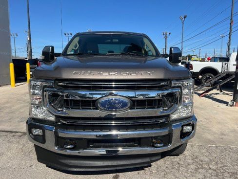 Used 2021 Ford F250 XLT w/ XLT Premium Package image 3