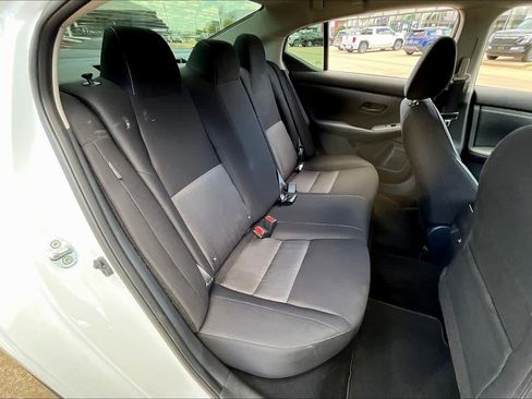 Used 2025 Nissan Sentra SV w/ All-Weather Package image 18