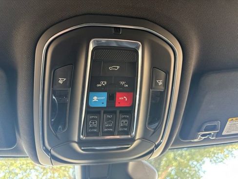 Certified 2024 Jeep Grand Cherokee L Limited w/ Black Appearance Package AWD/4WD image 19