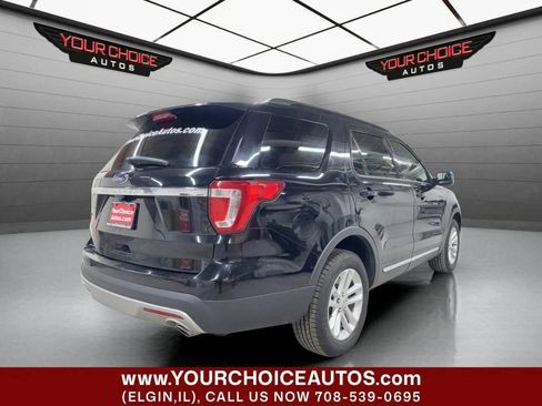 Used 2017 Ford Explorer XLT FWD image 5
