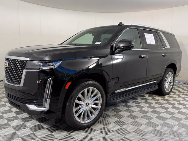 Used 2022 Cadillac Escalade Premium Luxury AWD/4WD image 2
