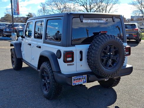 Used 2023 Jeep Wrangler Unlimited Sport AWD/4WD image 4