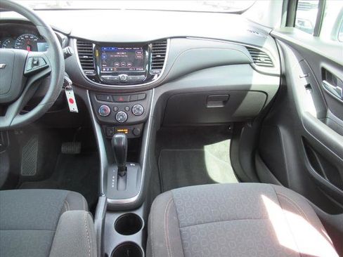 Used 2020 Chevrolet Trax LS w/ Tint and Cruise Package image 13
