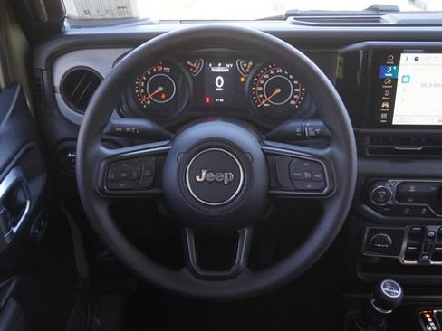 New 2026 Jeep Gladiator Sport AWD/4WD image 15