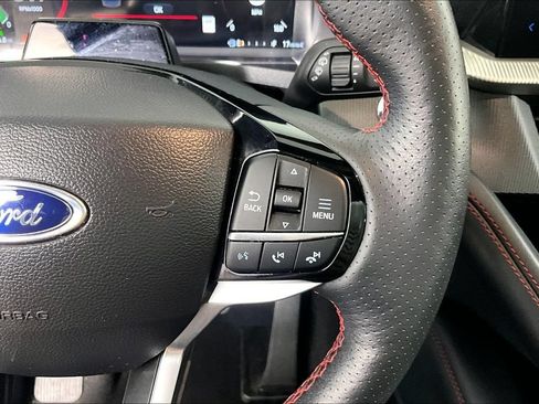 Used 2025 Ford Explorer ST-Line w/ ST-Line Street Pack AWD/4WD image 19