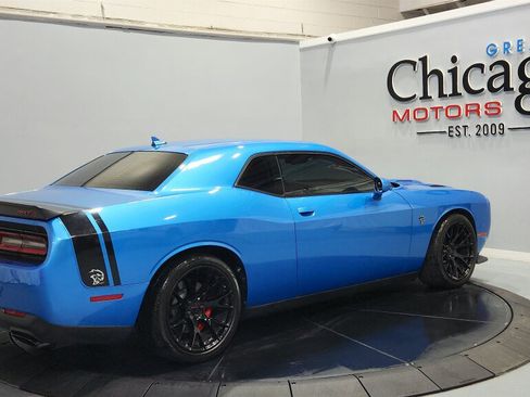 Used 2016 Dodge Challenger SRT Hellcat RWD image 11