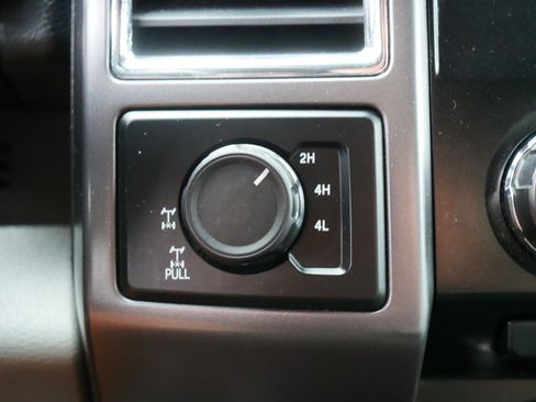 Used 2015 Ford F150 XLT w/ Equipment Group 301A Mid AWD/4WD image 28