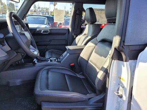 New 2025 Ford Bronco Outer Banks image 34