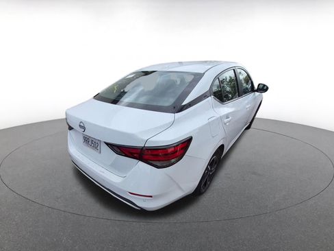 Used 2025 Nissan Sentra SV image 7