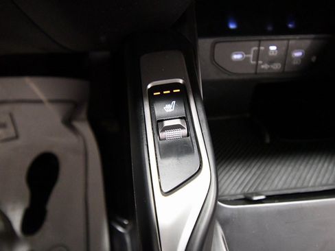 Certified 2025 Kia Sorento S image 26