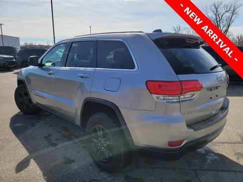 Used 2017 Jeep Grand Cherokee Laredo image 5