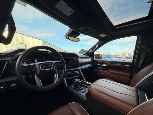 Used 2025 GMC Sierra 1500 Denali Ultimate image 24