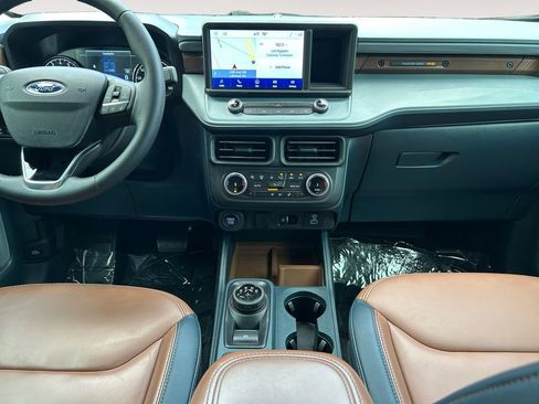 Used 2024 Ford Maverick Lariat image 13