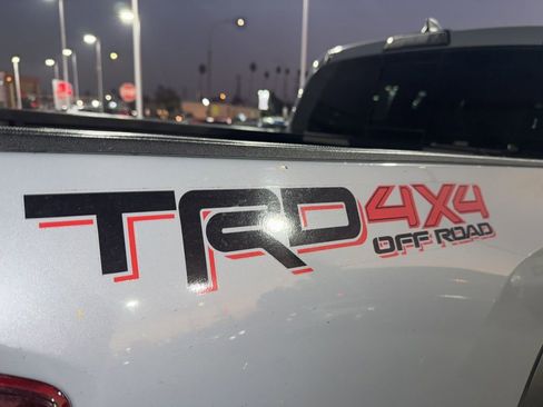 Used 2019 Toyota Tacoma TRD Off-Road image 35