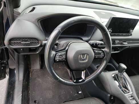 Used 2018 Toyota Corolla LE FWD image 14