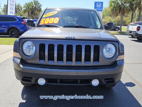 Used 2016 Jeep Patriot Sport image 8