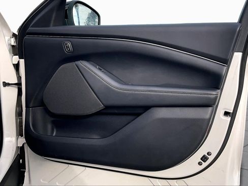 Used 2023 Ford Mustang Mach-E Select image 23