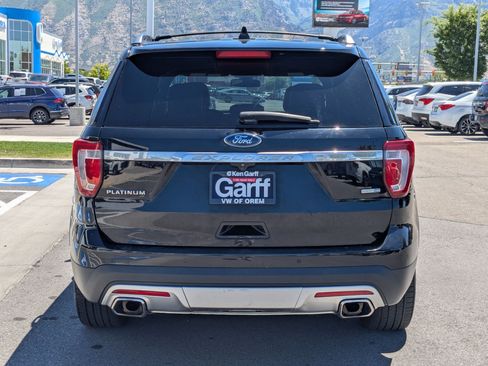 Used 2017 Ford Explorer Platinum AWD/4WD image 7