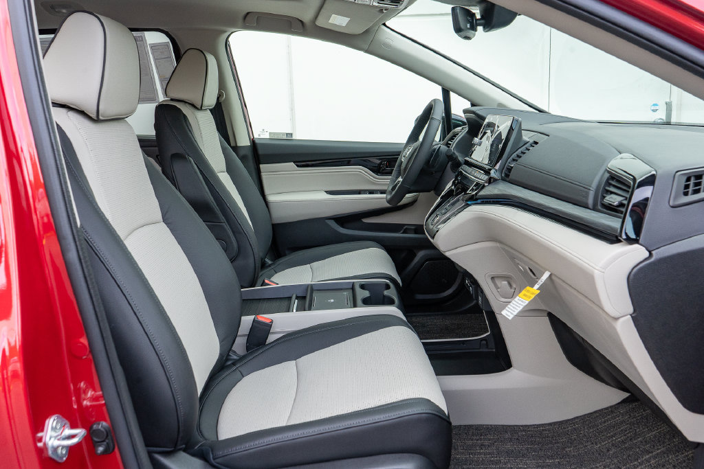 New 2027 Honda Odyssey Elite image 16