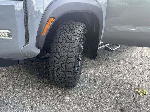 Used 2023 Nissan Frontier PRO-4X w/ Pro-4X Premium Package AWD/4WD image 33