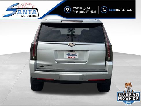 Used 2020 Cadillac Escalade Luxury AWD/4WD image 19