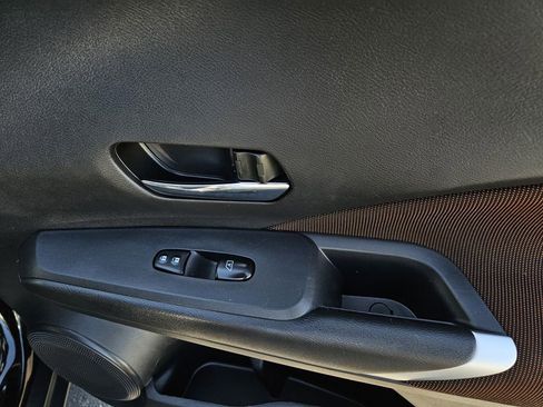 Certified 2023 Nissan Kicks SR image 8