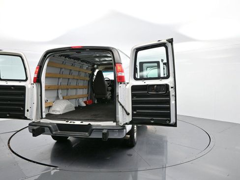 Used 2022 Chevrolet Express 2500 w/ Driver Convenience Package image 34