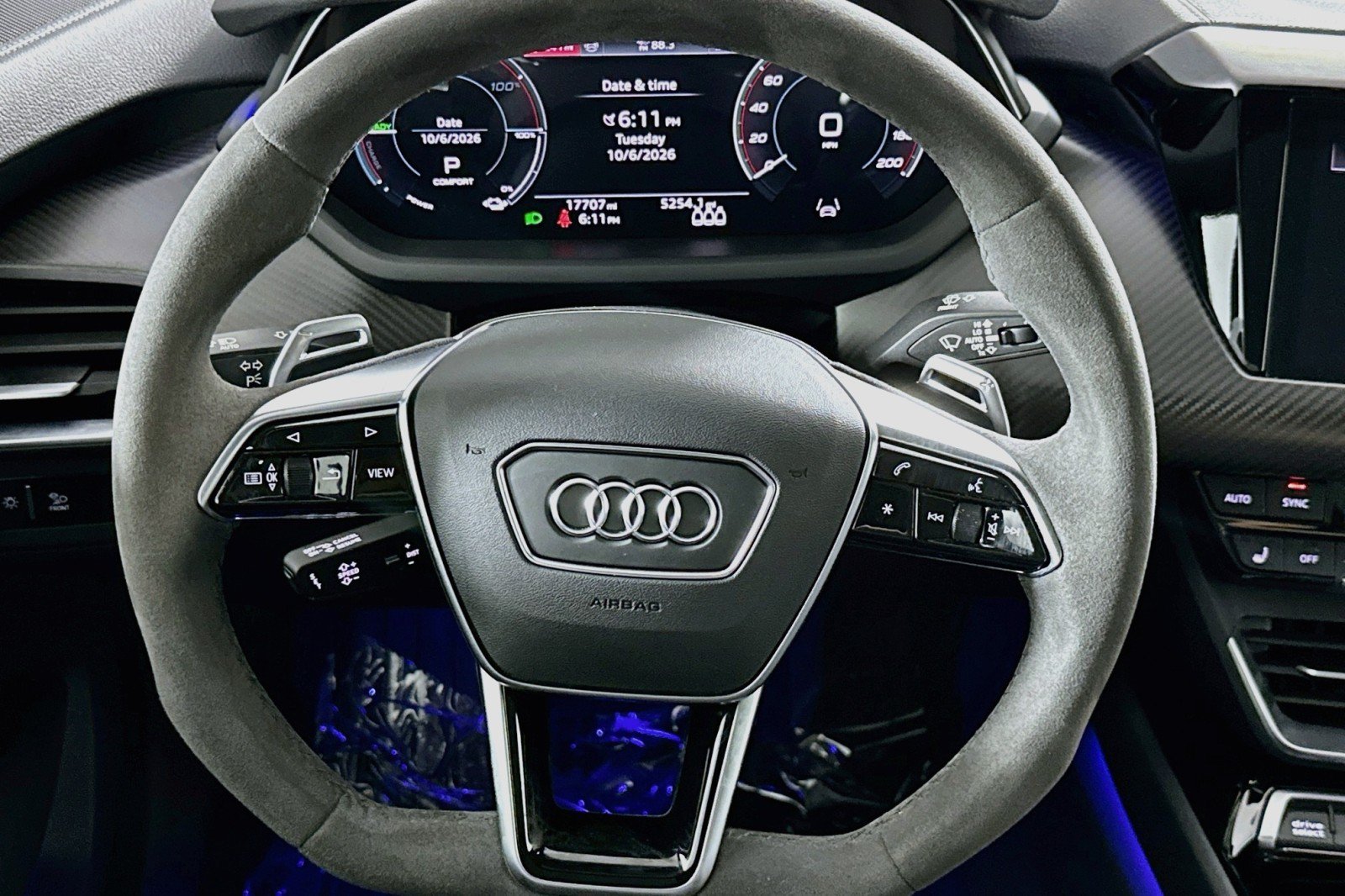 Used 2024 Audi e-tron GT Premium Plus w/ Performance Package AWD/4WD image 19