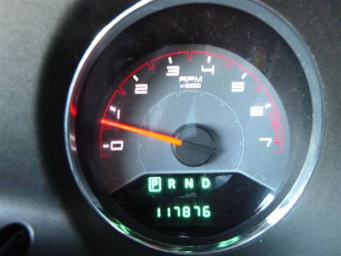 Used 2012 Dodge Avenger SE image 12