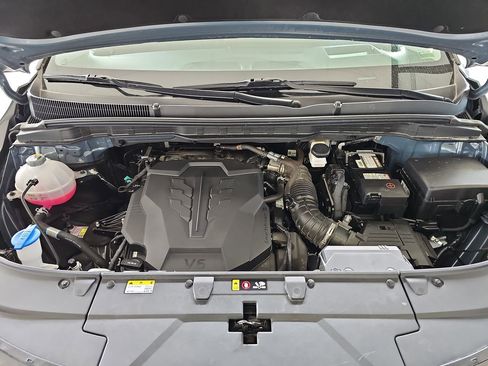 Used 2025 Kia Carnival SX Prestige FWD image 35
