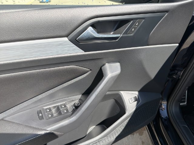 Used 2025 Volkswagen Jetta Sport FWD image 21