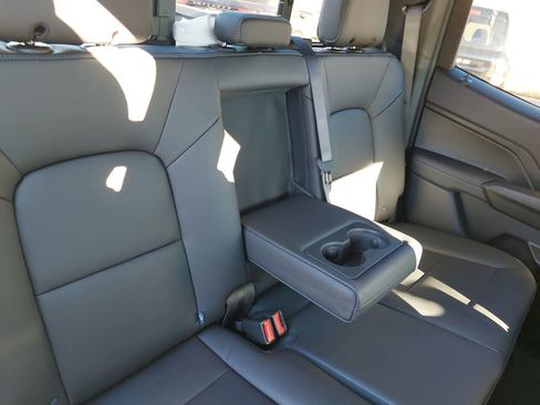 New 2026 GMC Canyon Elevation w/ Convenience Package image 11