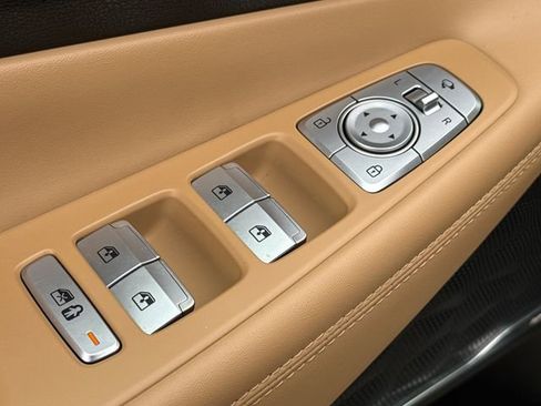 Used 2023 Hyundai Santa Fe Calligraphy image 22