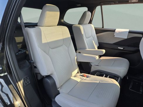 Certified 2025 Lexus TX 350 AWD w/ Technology Package image 25