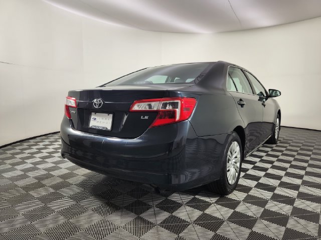 Used 2014 Toyota Camry LE w/ Fleet Convenience Package FWD image 5